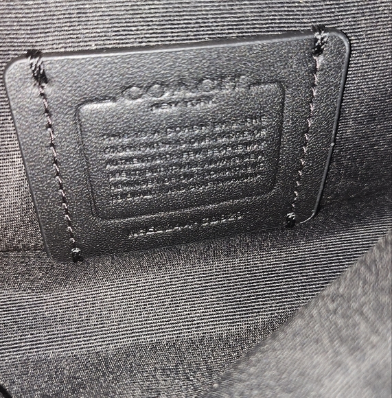 Coach Small Hudson Pack - Picture 4 of 8